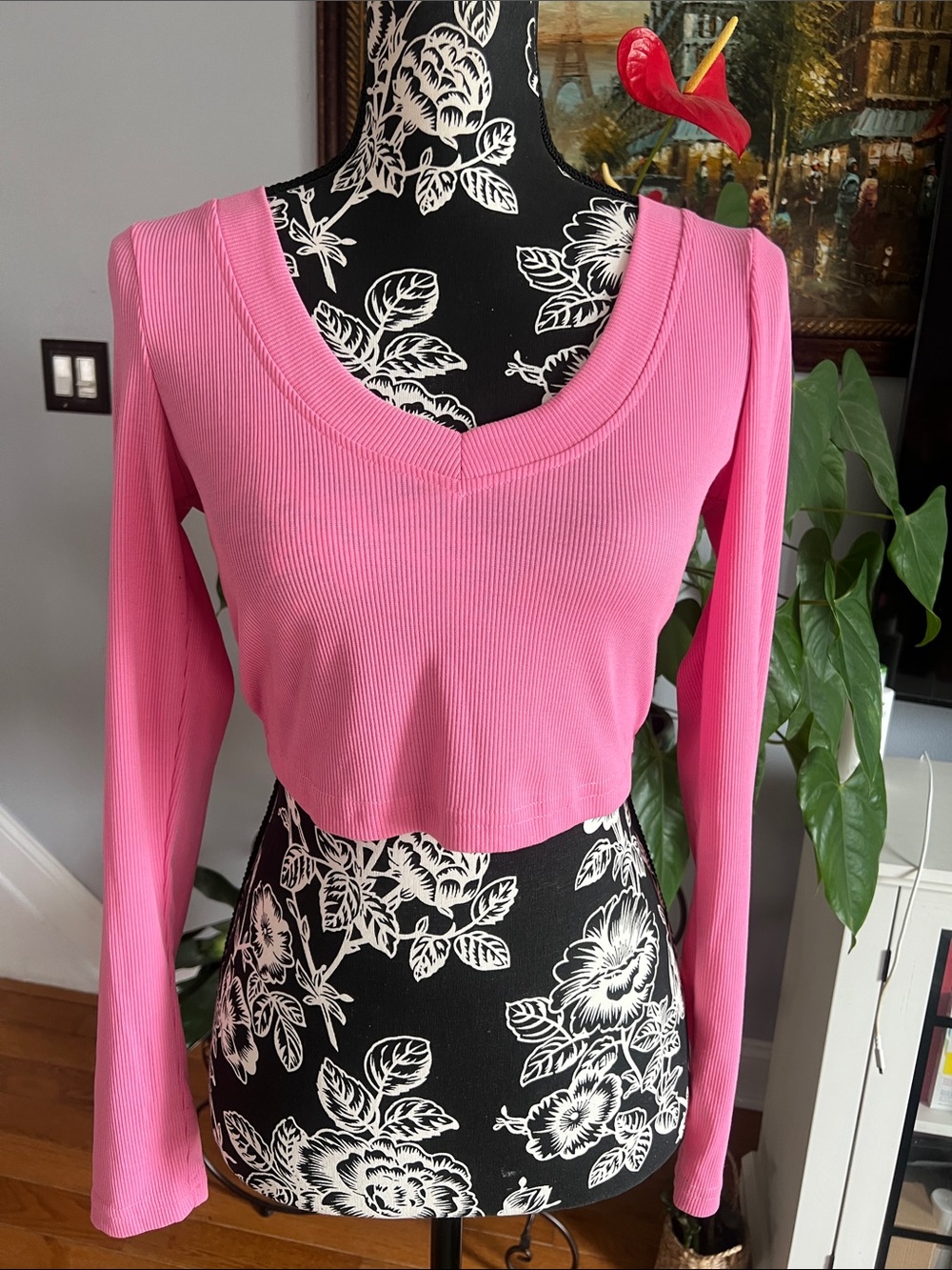 SHEIN Hot Pink Ribbed V-Neck Long Sleeve Crop Top